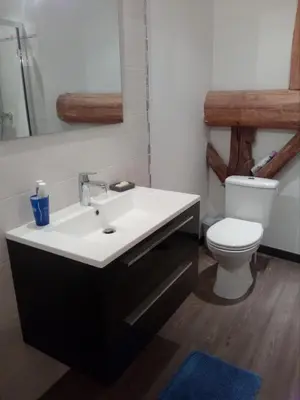 Salle de bains dans l'établissement Chambres chez l habitant