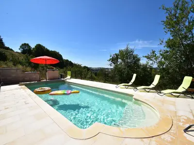 Piscine de l'établissement Mansion in Cuzy with Shared Pool ou située à proximité