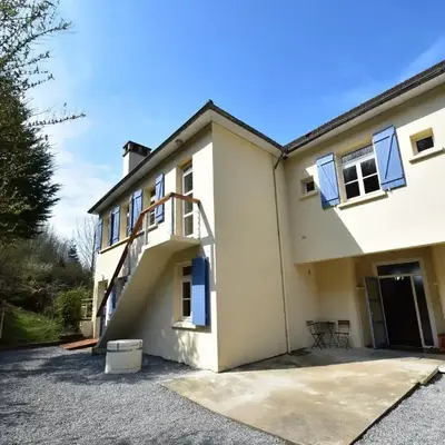Mansion in Cuzy with Shared Pool