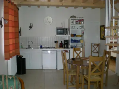 Cuisine ou kitchenette dans l'établissement LA VIGNERAIE - SARL Champ Potard