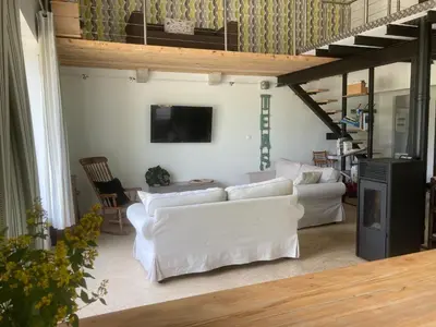 Télévision ou salle de divertissement dans l'établissement Atelier 2 - for 6 people with shared pool