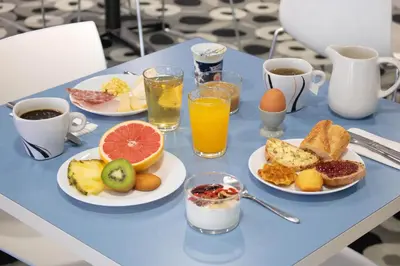 Nourriture dans l'hôtel ou à proximité