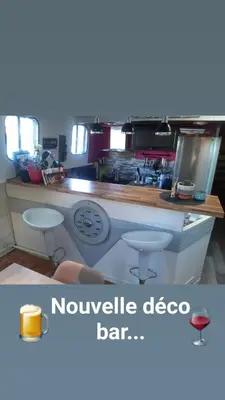 Boissons dans l'établissement PENICHE ONDINE