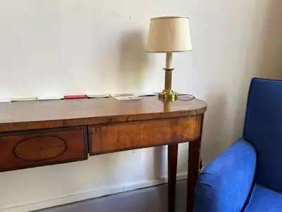 Coin salon dans l'établissement L'ancienne comédie
