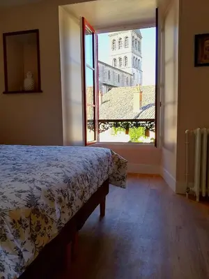 Un ou plusieurs lits dans un hébergement de l'établissement LA MAISON DE MARION