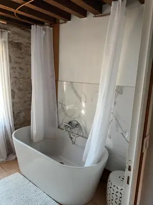 Salle de bains dans l'établissement Gîte Design
