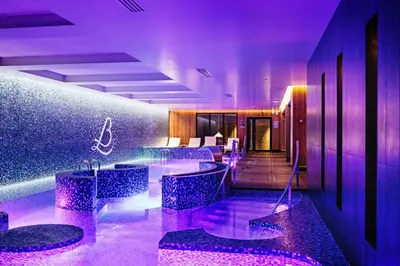 Piscine de l'établissement Relais Bernard Loiseau ou située à proximité