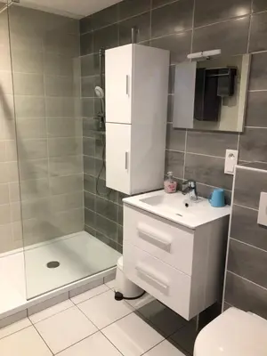 Salle de bains dans l'établissement Relais d’Arbigny