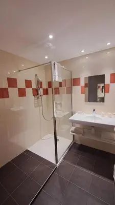 Salle de bains dans l'établissement Hotel Val Vert