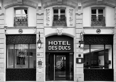 Façade ou entrée de l'établissement Hôtel des Ducs