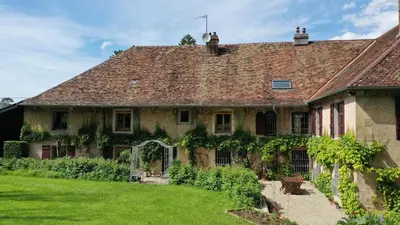 Jardin de l'établissement Domaine de Bellevue Gîte du Mont Poupet