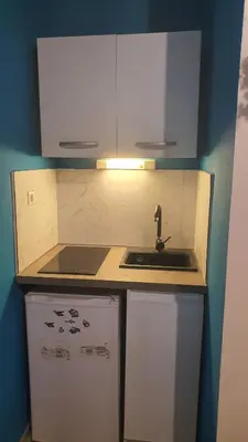 Cuisine ou kitchenette dans l'établissement Charmant Studio proche Faculté CHU prix imbattable