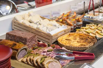 Nourriture dans l'hôtel ou à proximité
