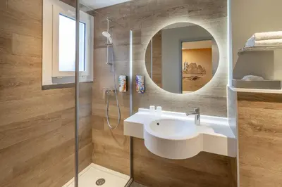 Salle de bains dans l'établissement Sure Hotel by Best Western Dole