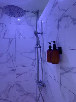 Salle de bains dans l'établissement Le Nid de la Chouette by Apparts Spa Dijon