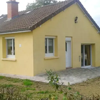 Maison charmante avec vue sur lac à Thil-sur-Arroux