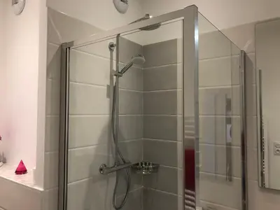 Salle de bains dans l'établissement La Renaissance au coeur du centre historique
