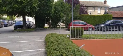 Plan de l'établissement LE PHENIX à internet haut débit & parking