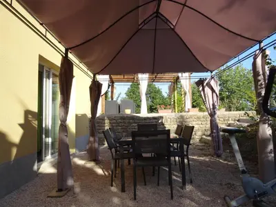 Terrasse ou espace extérieur de l'établissement Datcha Bourguignonne, Chambres & Gîte