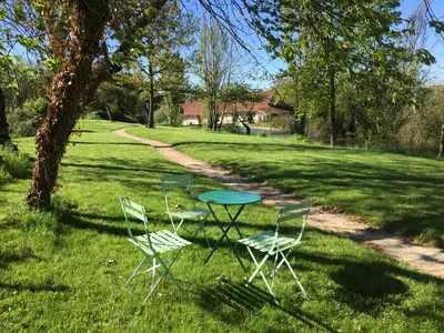 Jardin de l'établissement Ancien moulin Créancey