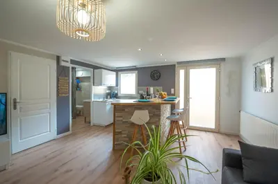 Cuisine ou kitchenette dans l'établissement Le Flav - Charmant appartement à 10 mn de Dijon