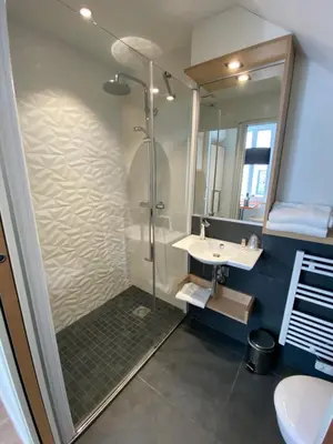 Salle de bains dans l'établissement Appart Hotel Montchapet Dijon Centre