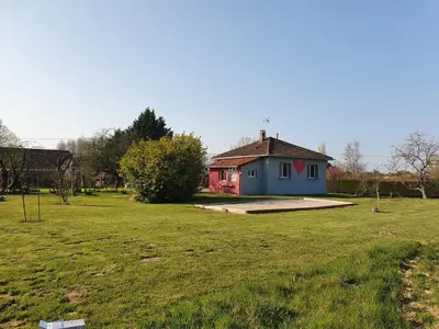 Jardin de l'établissement Gîte de la Maison du L.A.C
