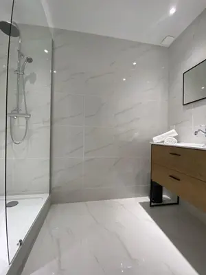 Salle de bains dans l'établissement Le Duplex St Nicolas