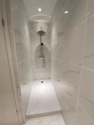 Salle de bains dans l'établissement Le Nid du Faubourg