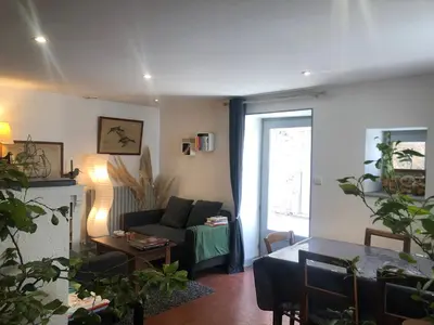 Coin salon dans l'établissement La Maison des Gardes - Chambres d'hôtes
