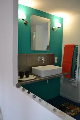 Salle de bains dans l'établissement Chambre privative et originale, à 20 mn de Cluny