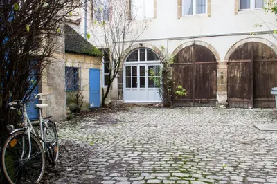 Vélo sur le terrain de l'établissement Appartement - Petit Buffon ou dans les environs