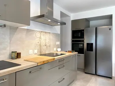 Cuisine ou kitchenette dans l'établissement Clos De La Charnaille