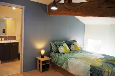 Un ou plusieurs lits dans un hébergement de l'établissement Domaine Joseph Lafarge Wine Resort - Lady's House - La maison de Michelle