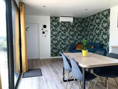 Coin salon dans l'établissement Le Banc Bourguignon