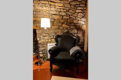 Coin salon dans l'établissement Caveau Contemporain KV'O37