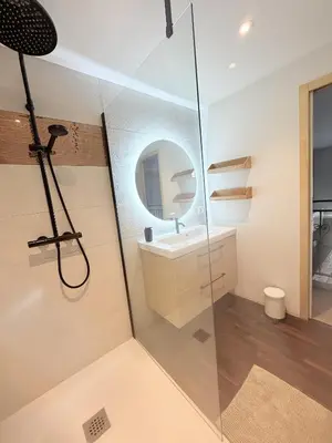 Salle de bains dans l'établissement Le Chouette Loft