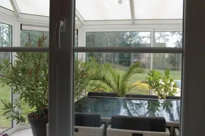 Jardin de l'établissement La Levriere d'Arc les Gray Chambre D'hotes