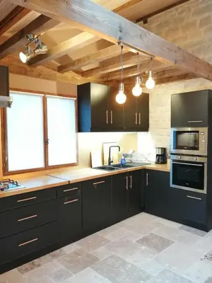 Cuisine ou kitchenette dans l'établissement Gîte Les Hauts de Morey - Aux Bonnes-Mares
