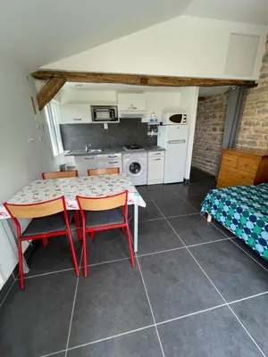 Cuisine ou kitchenette dans l'établissement Domaine Ravy-Azalée