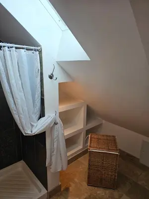 Un ou plusieurs lits dans un hébergement de l'établissement Gîte Le p'tit nid de Montachon, Saulieu, Morvan