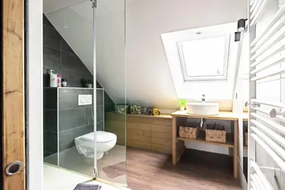 Salle de bains dans l'établissement SOUS LE HAUT DES REMPARTS