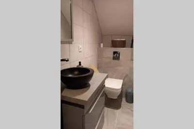 Salle de bains dans l'établissement Petit gîte rural - la Forge -