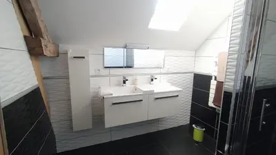 Salle de bains dans l'établissement Clos des chenevières, 3 étoiles