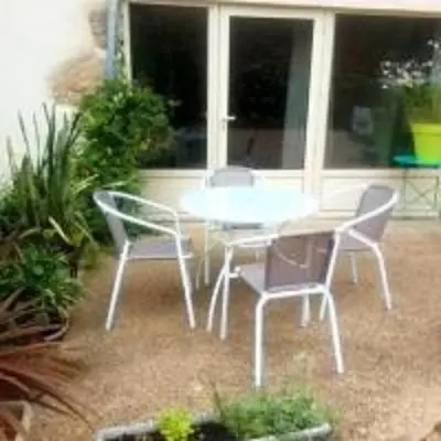 Terrasse ou espace extérieur de l'établissement Petit gîte ou chambre d'hôtes 2/4 personnes