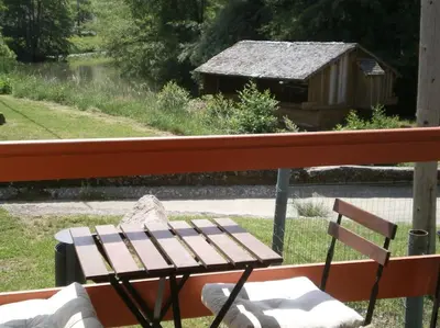 Jardin de l'établissement La maisonette du bateau lavoir