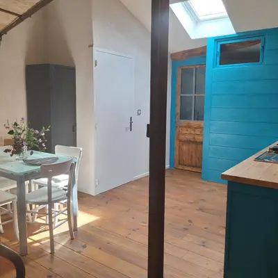 Cuisine ou kitchenette dans l'établissement La Mezzabulle
