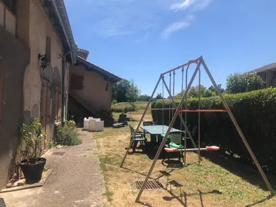 Aire de jeux pour enfants de l'établissement Dormez dans la chambre du meunier !