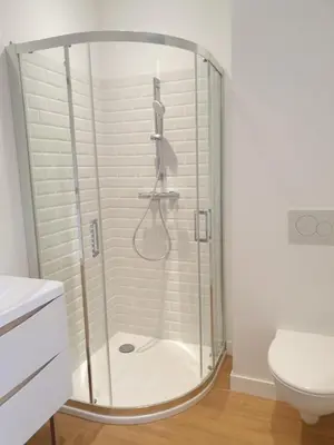 Salle de bains dans l'établissement LE GITE DU CARGE D'ARLAY