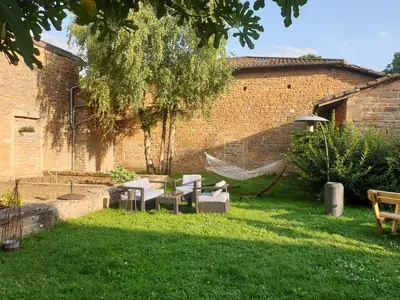 Jardin de l'établissement LE GITE DU CARGE D'ARLAY